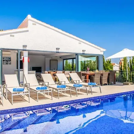 Sleeps 8 Pool Air Con Wifi Villa *